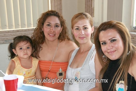 24072010 Yolanda Valdez Dávila, Berenice Valdez Dávila, Goretti Astorga Valdez y María Fernanda Esparza Astorga.