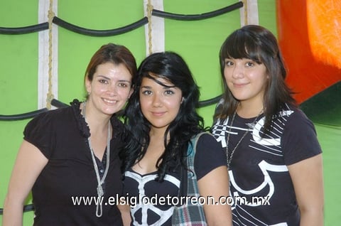 24072010 Karla Daniela y Valeria.