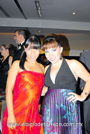 25072010 Ana Paty Hernández y Claudia Villalobos.