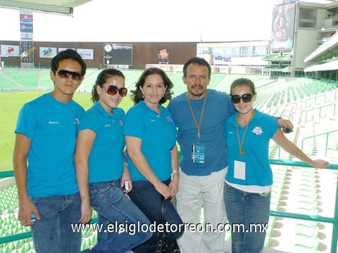 26072010 Gerardo, Cynthia, Margarita, Gerardo y Mirna López Martínez.  EL SIGLO DE TORREÓN / ÉRICK SOTOMAYOR