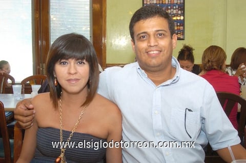27072010 Angélica Santana y Víctor. EL SIGLO DE TORREÓN