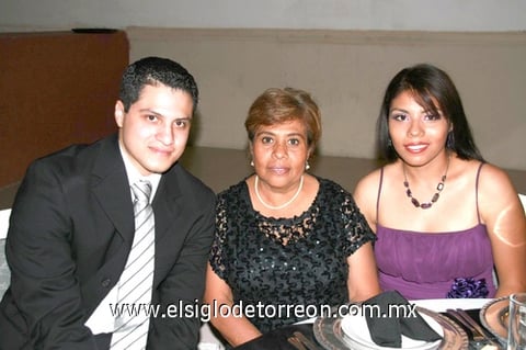27072010 Anuar  Sánchez Santacruz, Evita Rodríguez y Yadira Correa Rodríguez.