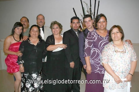 27072010 Paloma, Alfredo, Teresita, René, Ricardito, Manuel, Diana, Rosa y Lily Orozco.