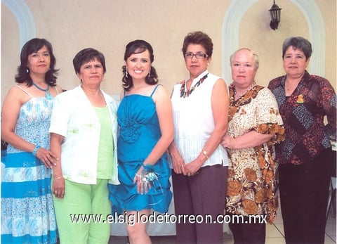 28072010 Mónica María Hernández en su festejo prenupcial junto a Laura, Cuquis, Chelo, Silvia y Rosy.