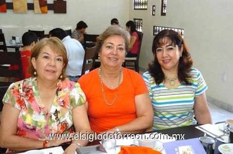 28072010 Blanca, Ángeles e Irene.