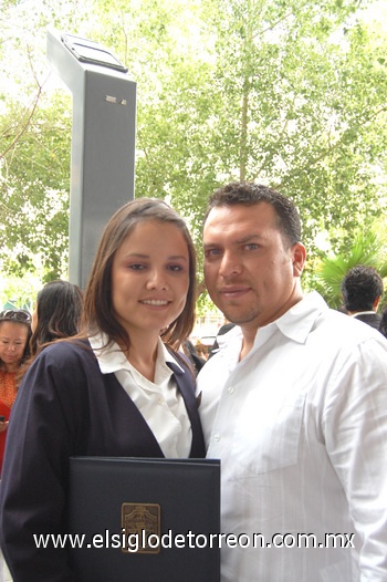 29072010 Gabriela Luévano y Omar López.