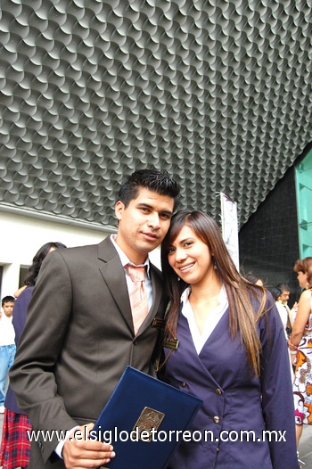 29072010 Víctor de los Santos e Ilse Contreras.