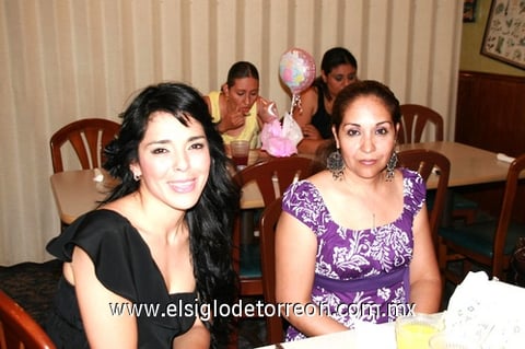 29072010 María Emma Valdez García y Karina Sánchez.