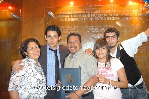 29072010 Viridiana Alonso, Raúl Salce Segura y María José Escobedo.