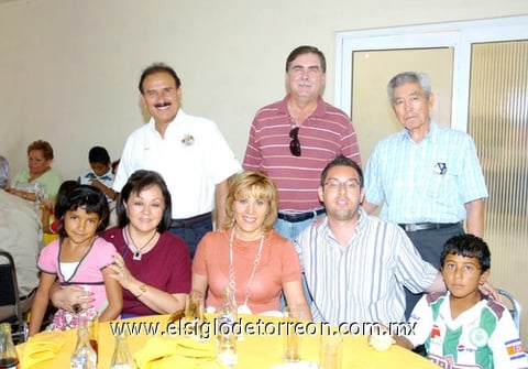 30072010 Mariana Lucero Sánchez, Perlita Lee, Paty Gutiérrez, Donato Gutiérrez, Ángel Bermudes Mares, Antonio Lee, Antonio Pérez y Donato Gutiérrez.