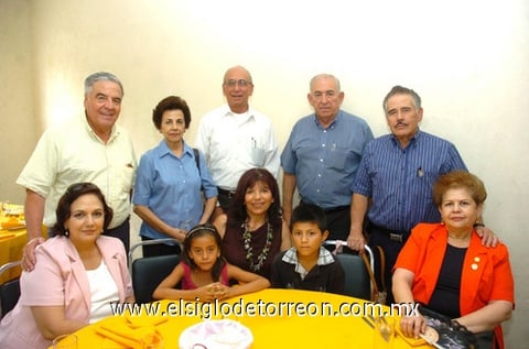 30072010 Rogelio y Tere Gaytán, María Rosa y Raymundo, Chepis de Pérez, Paloma y Daniel, Rogelio Sada, Raúl y Elba Pérez.