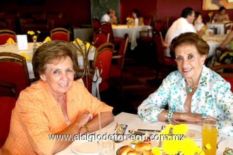 30072010 María Elena y Pilar.