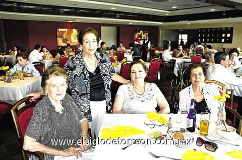 Guera de Braham, Rosa de García, Estela de Casas y Odila de García.