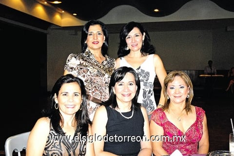Josefina, Elisa, Marcela, Verónica y Elena.