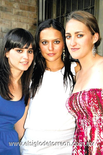 Marina, Elena y Ale.