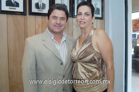 31072010 Fernando y Lucy.