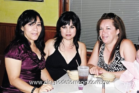 31072010 Bertha Martínez, Carolina Barajas y Ana María Barajas.