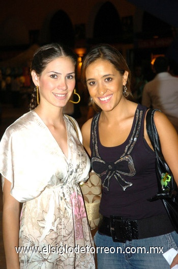 01082010 Alexandra y Ana Cristina.