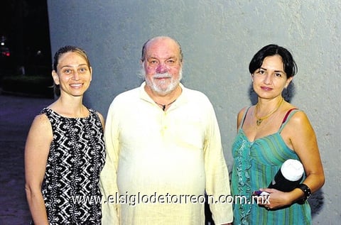 01082010 Eri Eibenschutz, Keith Dowman y Sandra Jiménez.