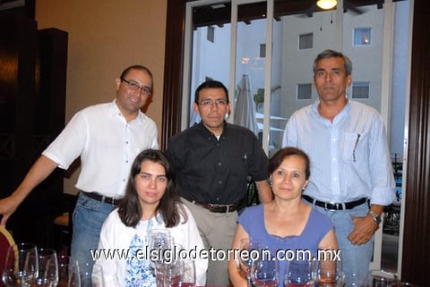 01082010 María Luisa Ramos y Estela de Ramos.