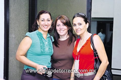 01082010 Vita Villarreal, Angélica Rodríguez y Mariluz Zarzar.
