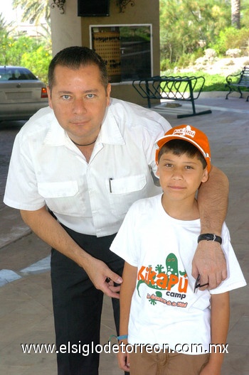 02082010 Armando y Armandito Vega.