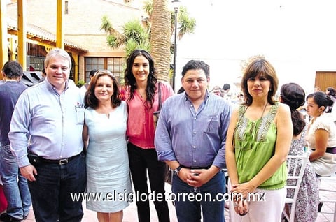 02082010 Leopoldo López, Leticia Olvera, Gaby Barrán, Francisco Serrato y Cristina Mabuk presentes en  reciente festejo.
