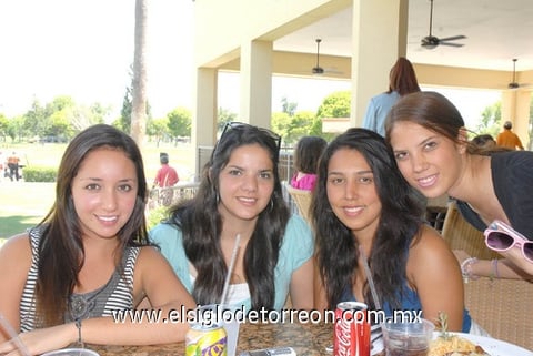 05082010 Karla Aguilera, Ale Arce, Pao García y Karime Gutiérrez.