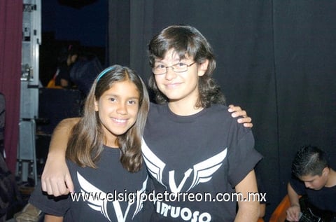 05082010 Daniela e Itzel.