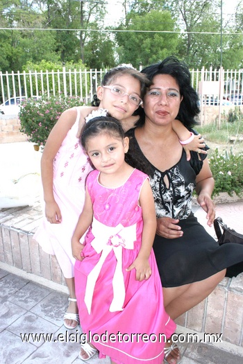 08082010 Ludivina, María Fernanda y Andrea.