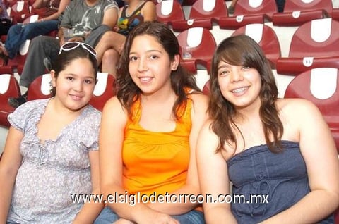 10082010 Ana Díaz, Laura Leal y Alejandra Leal.