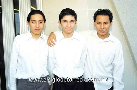 11082010 Marvín, Saúl, José Pablo y Andrés.