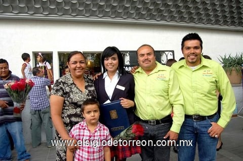 13082010 María Salud, Adriana, Arturo Juárez Rodríguez y Arturo y Adrián Juárez.