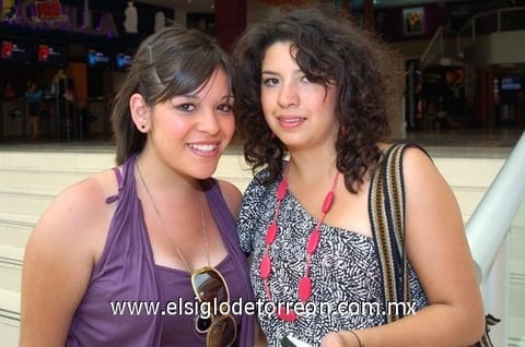 13082010 Itsel Saldaña y Georgina García.