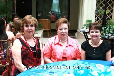 13082010 Margarita de la Peña, Rosa Alicia de González e Inés de la Peña.  EL SIGLO DE TORREÓN/ RAMÓN SOTOMAYOR W.