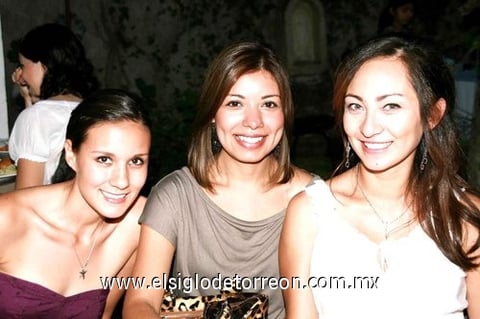 14082010 Karla Doménica, Leticia Reyes de Valdés, Laura Valdés y Cristina Padilla.