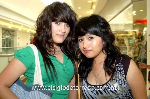 14082010 Laura y Marisol Andrade.