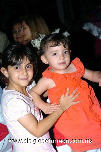 14082010 Marcela y Luciana.