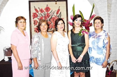 14082010 Mary, Paty, Lupe Hernández, Rosario López y Marlene Hernández.