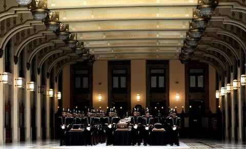 Los restos de los personajes históricos serán expuestos desde septiembre y hasta el 30 de julio de 2011 en la Galería Nacional, que Calderón inaugurará el próximo día 5 en el Palacio Nacional.