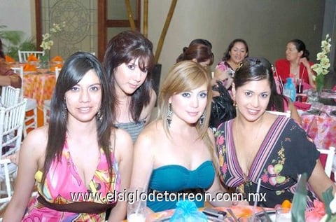 15082010 Guapas. Laura Ochoa, Daniela Fernández, Ariana Guerrero y Violeta Hernández.