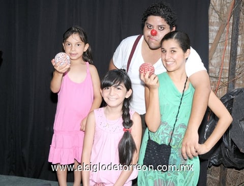 16082010 Sylvia Hernández, Yelile Castro, Gio Crespo y Elías Manush.