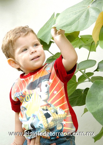 16082010 Andrés Guzmán Adame cumplió dos años de edad; es hijo de Rogelio y Jéssica.