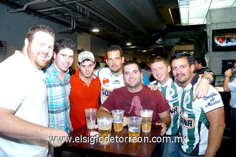 Jorge, Arturo, Antuan, Islas, Joseph, Rodrigo y Alfredo.