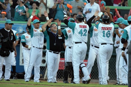 Consiguieron el bicampeonato de la Liga Mexicana de Beisbol al apalear 21-2 a los Pericos de Puebla.