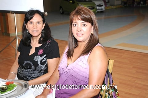 17082010 Caty y Pily.