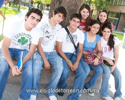 18082010 Carlos, Fernando, Sara, Ana Cecy y Melissa.