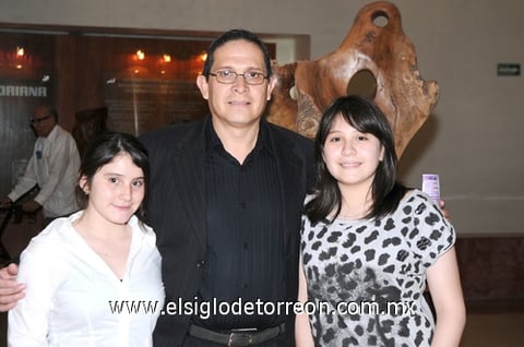 19082010 Samantha, Jorge y Valeria.  EL SIGLO DE TORREÓN/ ÉRICK SOTOMAYOR