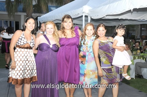 19082010 Ivonne, Sandy, Daniela, Alejandra, Ana Luisa y Paola Guzmán.