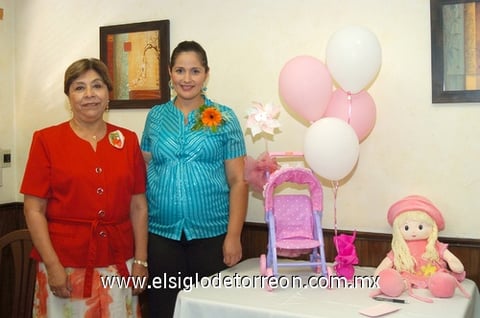 19082010 Perla Saldaña Mena y María del Socorro Hernández.